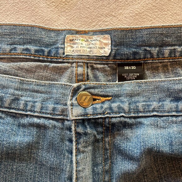 DKNY Men's Medium Wash Jeans | Size 38 - Picture 2 of 5